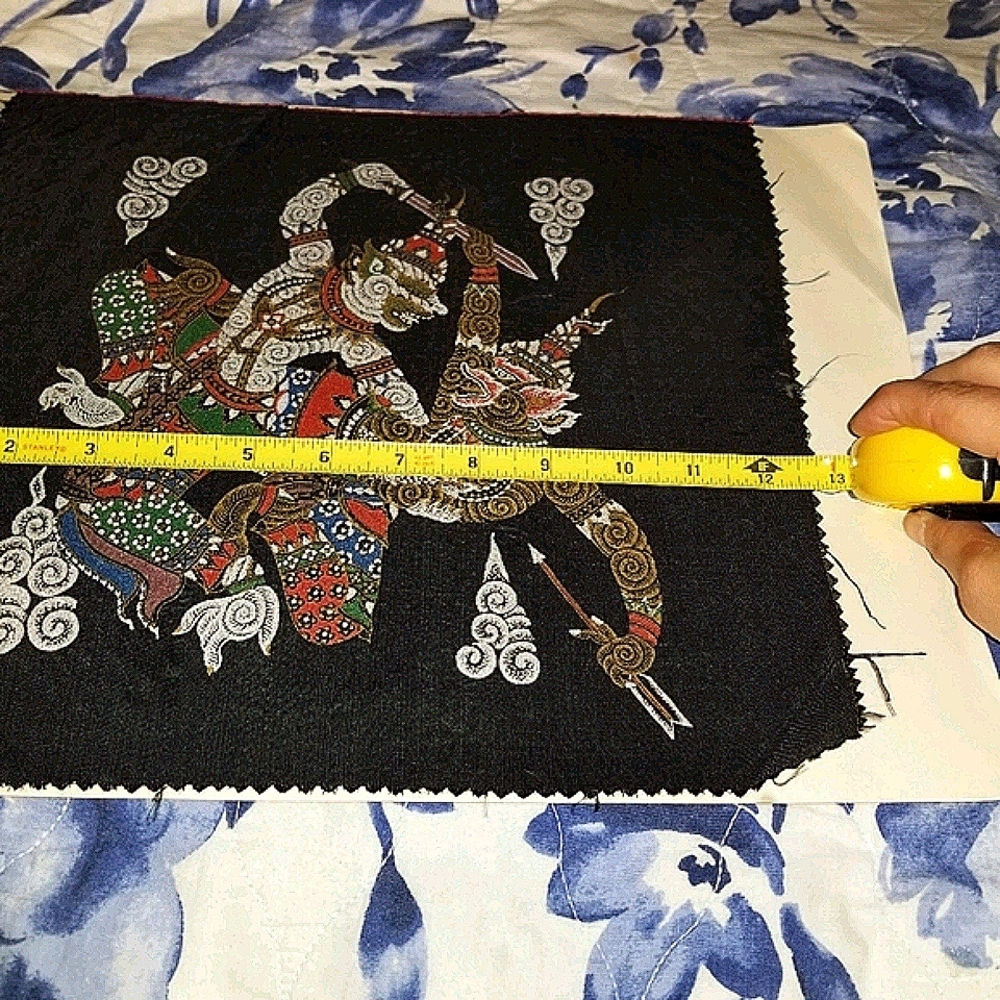 Vtg Asian silk panel depicting warriors - Picture 7 of 12